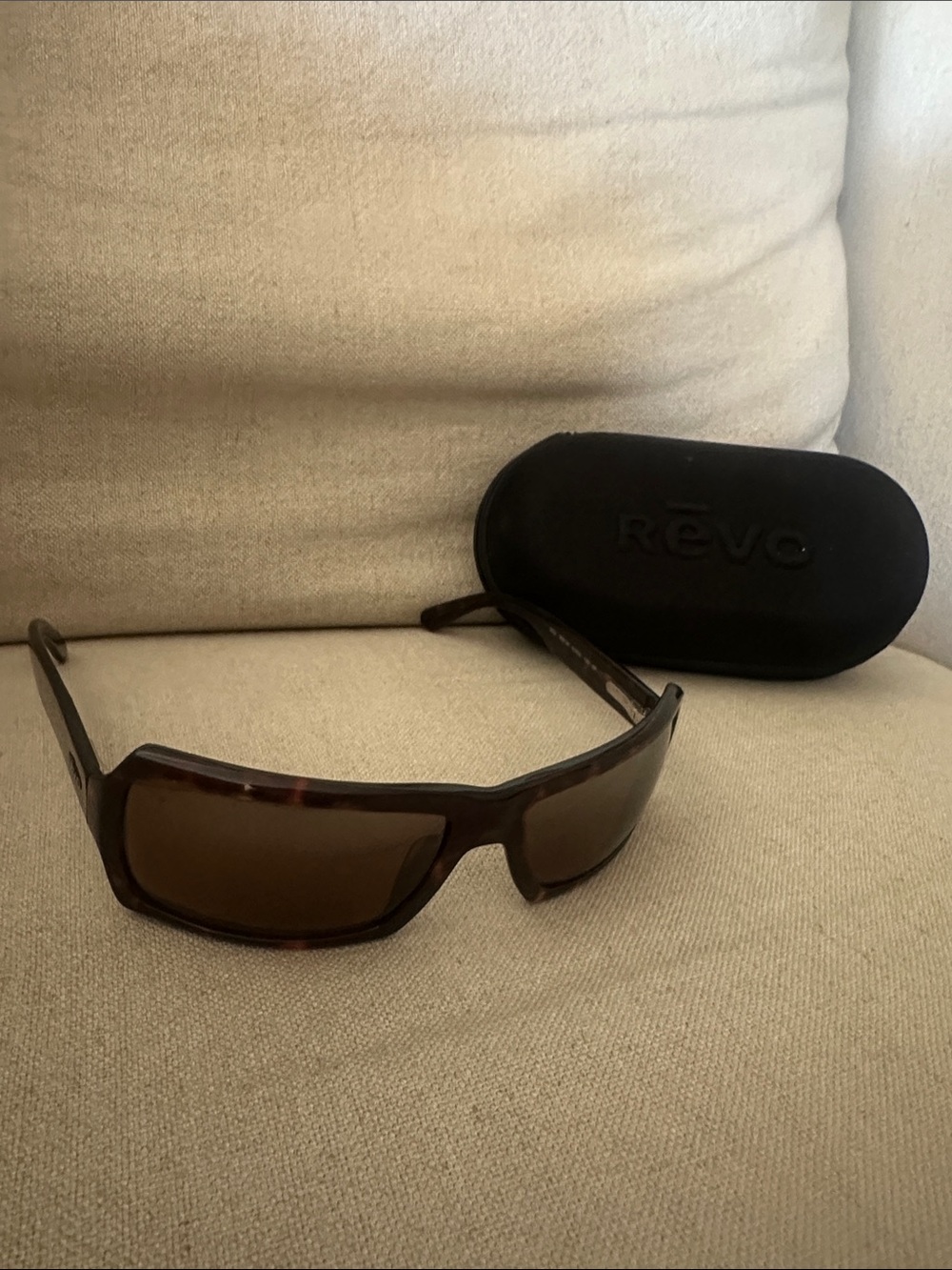 Revo Men’s Tortoise Brown Polarized Sunglasses